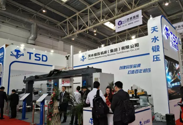 Металлоформовочный станок Tianshui принял участие в CIMT2017 хорошие результаты